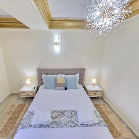 Laroka House Luxury Apartment City Center Universitate Bucureşti Eksteriør bilde