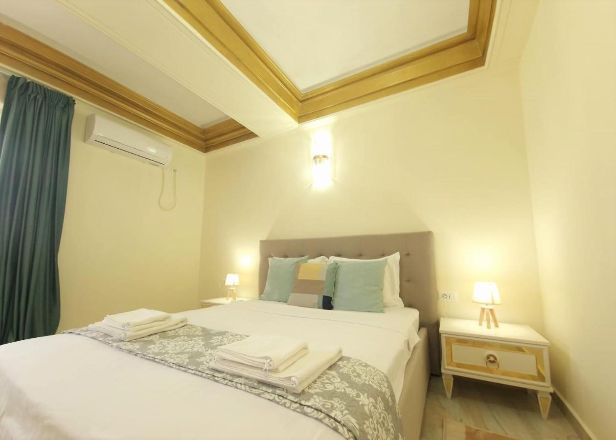 Laroka House Luxury Apartment City Center Universitate Bucureşti Eksteriør bilde