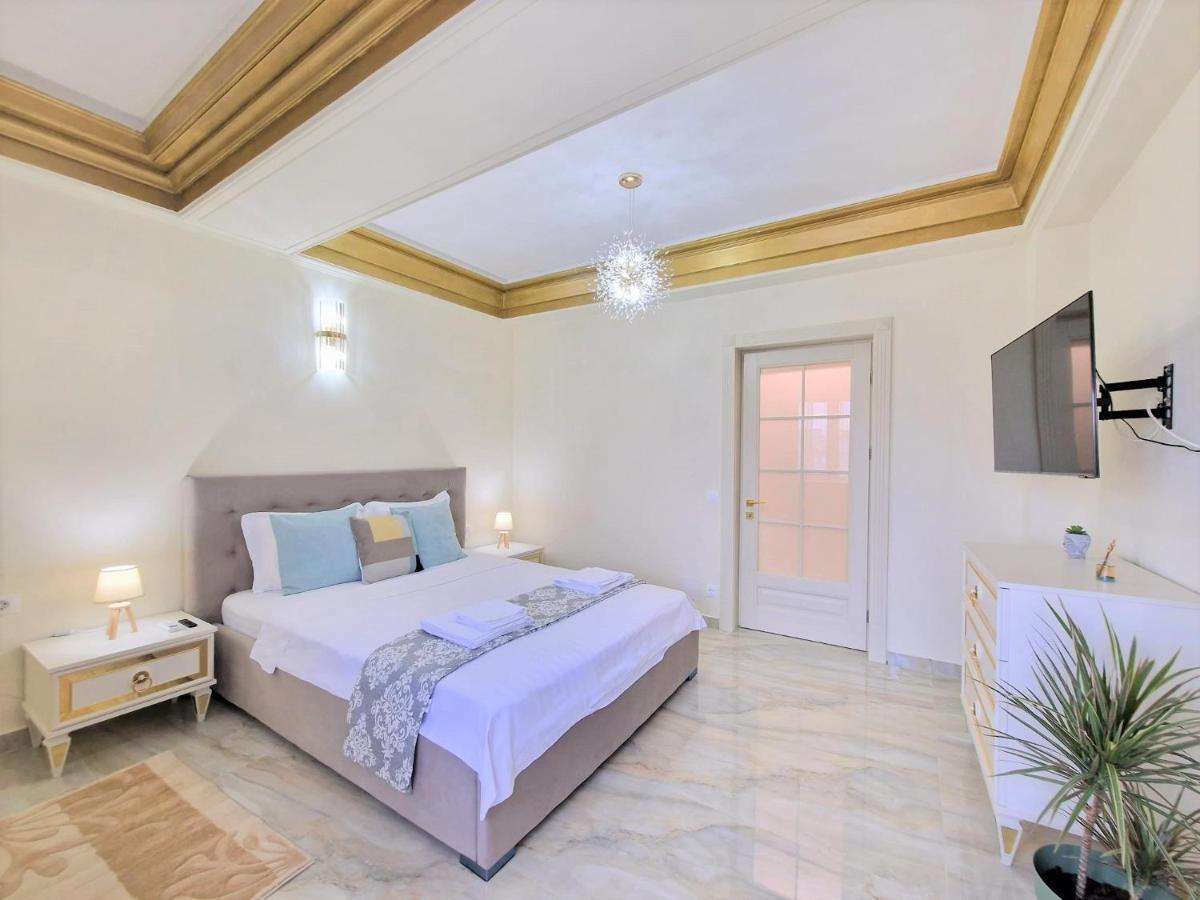 Laroka House Luxury Apartment City Center Universitate Bucureşti Eksteriør bilde
