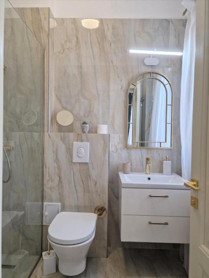 Laroka House Luxury Apartment City Center Universitate Bucureşti Eksteriør bilde