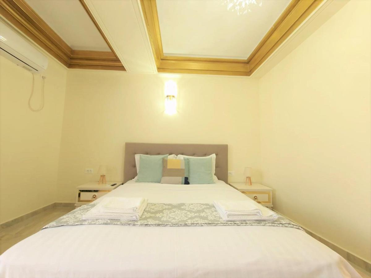 Laroka House Luxury Apartment City Center Universitate Bucureşti Eksteriør bilde