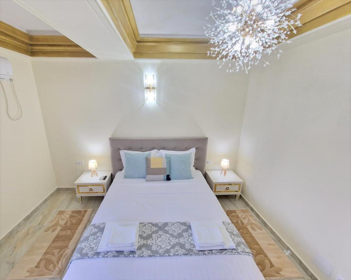 Laroka House Luxury Apartment City Center Universitate Bucureşti Eksteriør bilde